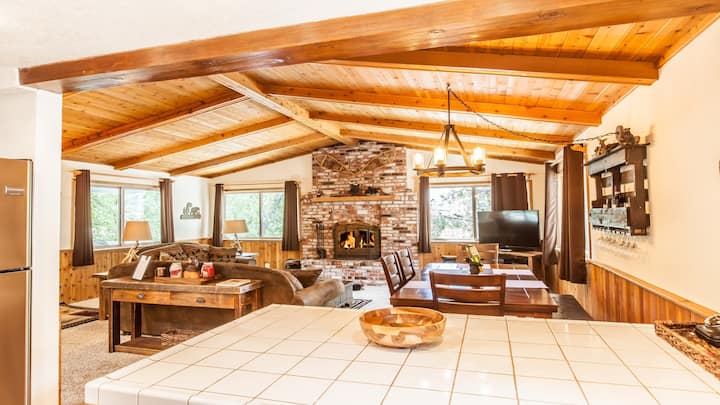 Moonridge Mountain Retreat | Bear Mountain Views | Hot Tub + Game Room